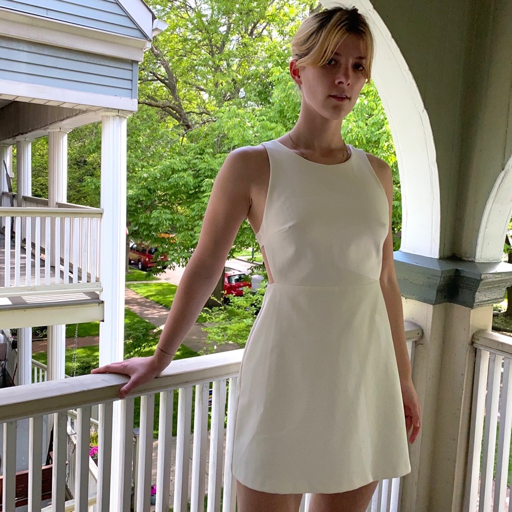 Open-back White Dress with bow